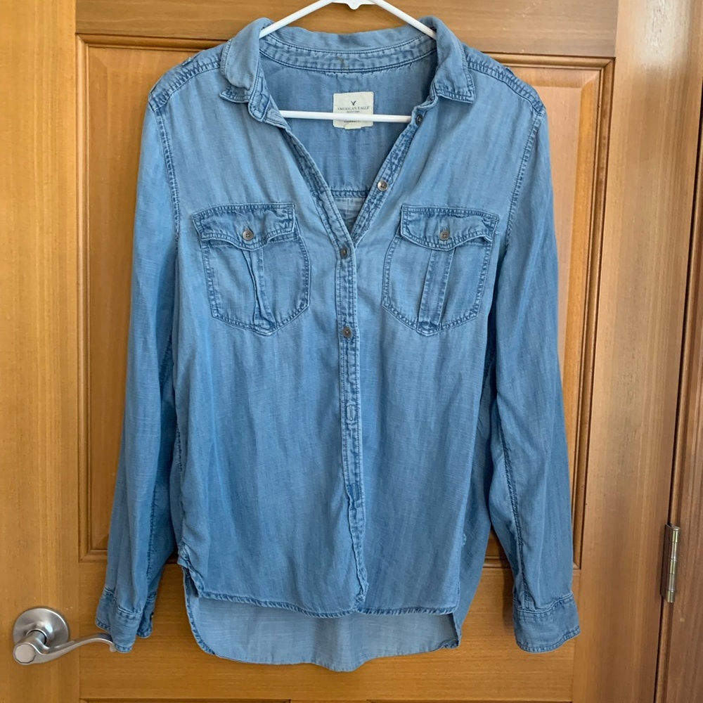 A tee jean jacket.